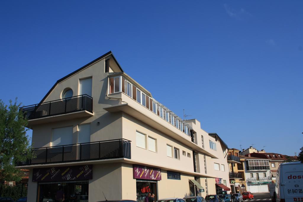 Ar Apartamentos Soto Del Real ห้อง รูปภาพ